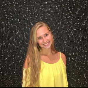 Meet your Posher, Elise